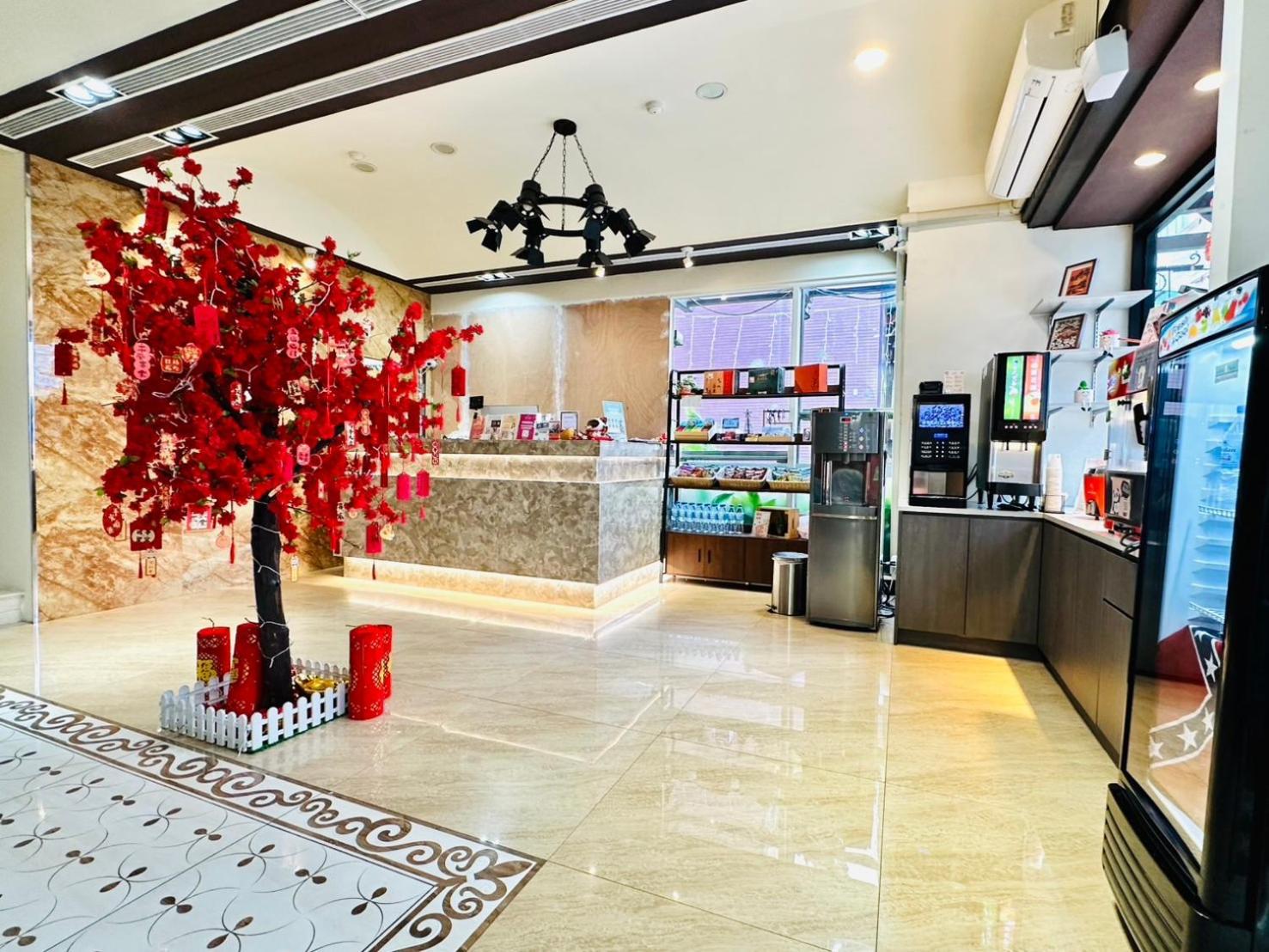 Elizabeth Hotel Taizhong Zewnętrze zdjęcie