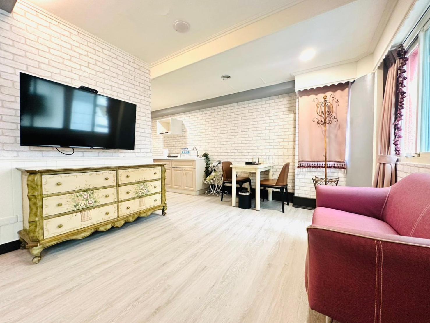 Elizabeth Hotel Taizhong Zewnętrze zdjęcie