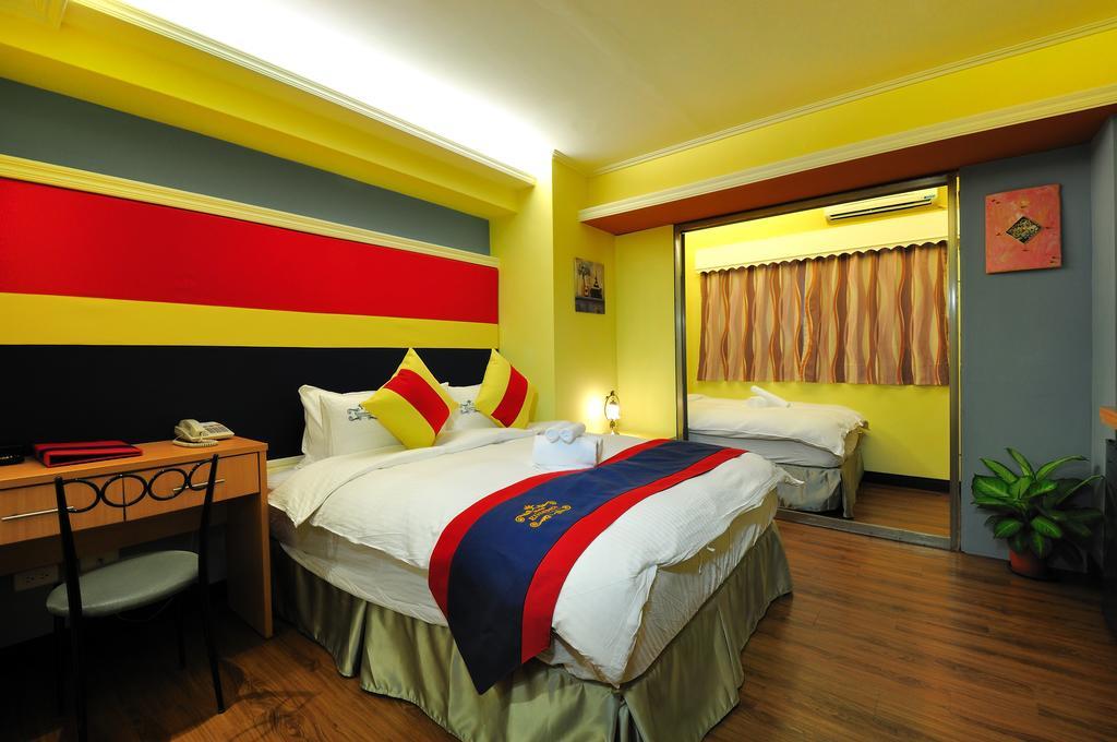 Elizabeth Hotel Taizhong Zewnętrze zdjęcie
