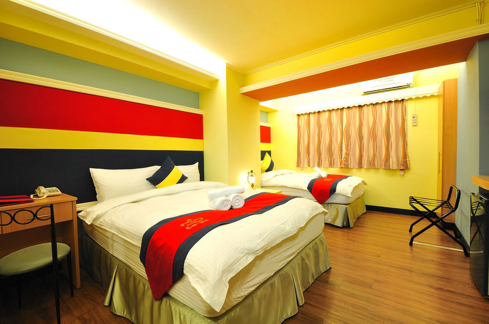 Elizabeth Hotel Taizhong Zewnętrze zdjęcie