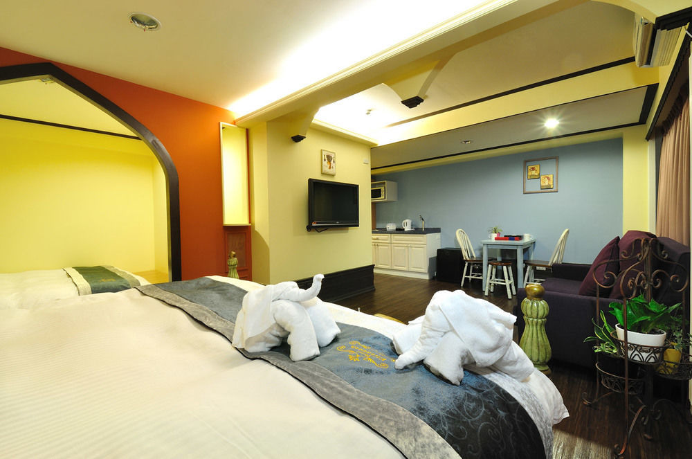 Elizabeth Hotel Taizhong Zewnętrze zdjęcie