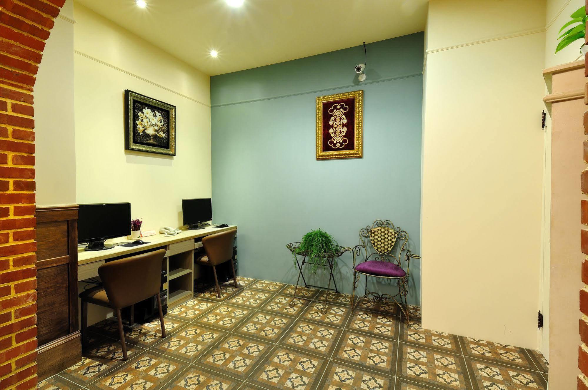 Elizabeth Hotel Taizhong Zewnętrze zdjęcie